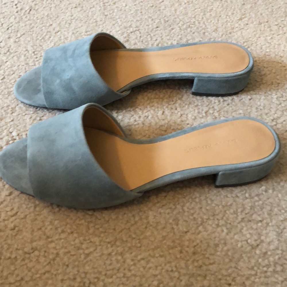 Banana Republic sandals - Picture 2 of 4